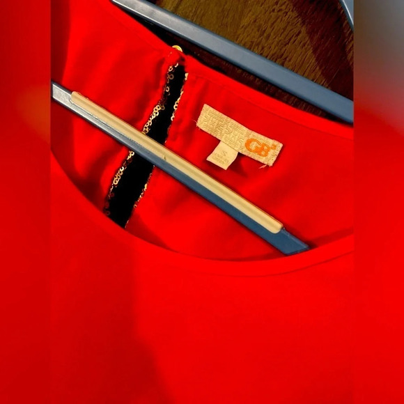 Gianni Bini red sheer sequin blouse, small, new condition - Picture 5 of 5